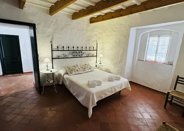 בית כפרי Binimazoch *