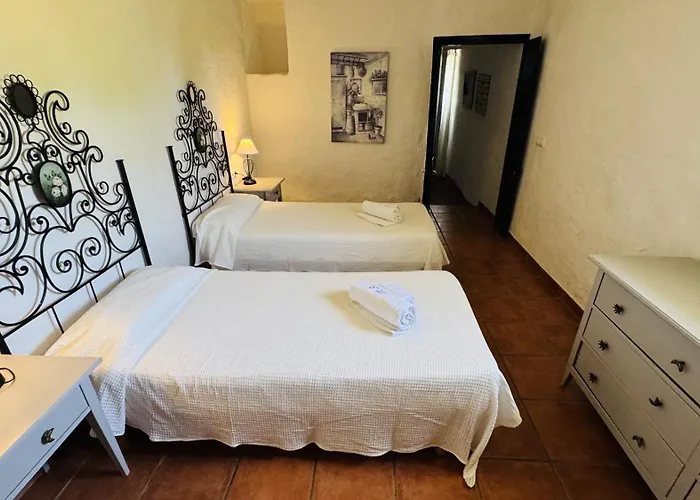 בית כפרי Binimazoch